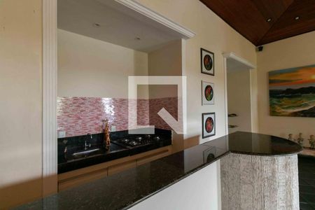 Casa de condomínio para alugar com 800m², 5 quartos e 6 vagas Casa de condomínio para alugar com 800m², 5 quartos e 6 vagasSala de TV 2