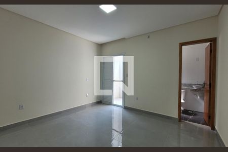 Casa à venda com 180m², 3 quartos e 2 vagasSuíte 2