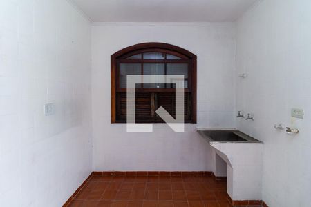 Casa à venda com 300m², 4 quartos e 2 vagas Casa à venda com 300m², 4 quartos e 2 vagasÁrea de Serviço