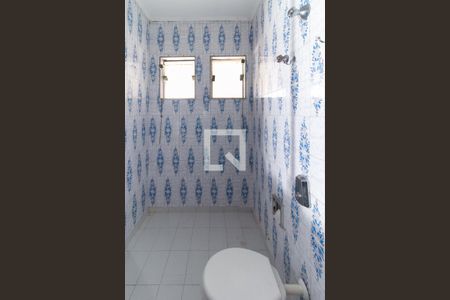 Casa à venda com 300m², 4 quartos e 2 vagas Casa à venda com 300m², 4 quartos e 2 vagasBanheiro da Suíte 1