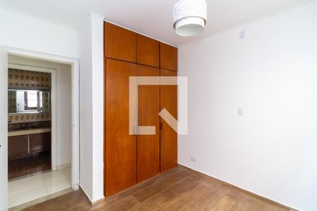 Casa à venda com 300m², 4 quartos e 2 vagas Casa à venda com 300m², 4 quartos e 2 vagasQuarto 2