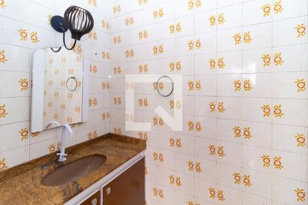 Casa à venda com 300m², 4 quartos e 2 vagas Casa à venda com 300m², 4 quartos e 2 vagasBanheiro de serviço