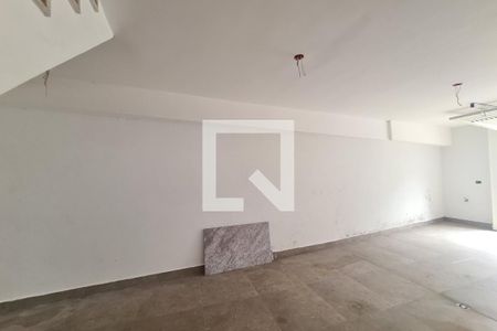 Casa à venda com 220m², 3 quartos e 4 vagasÁrea comum
