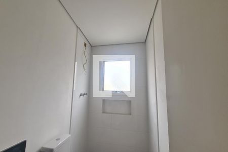 Casa à venda com 220m², 3 quartos e 4 vagasBanheiro do Quarto 1