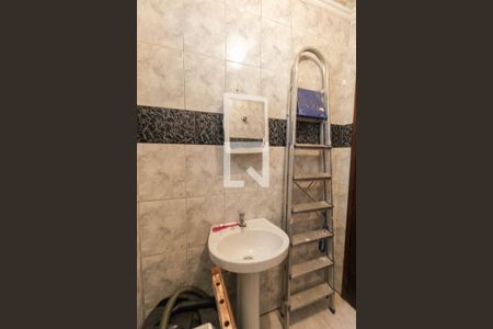 Casa à venda com 150m², 2 quartos e 1 vaga Casa à venda com 150m², 2 quartos e 1 vagaBanheiro