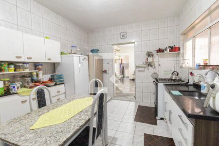 Casa para alugar com 247m², 4 quartos e 2 vagas Casa para alugar com 247m², 4 quartos e 2 vagasCozinha