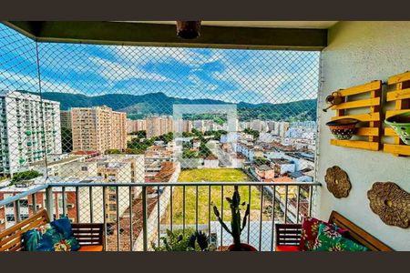 Apartamento à venda com 77m², 2 quartos e 1 vaga