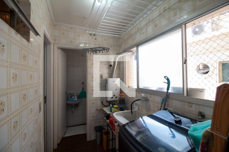 Apartamento à venda com 69m², 2 quartos e 1 vagaÁrea de Serviço