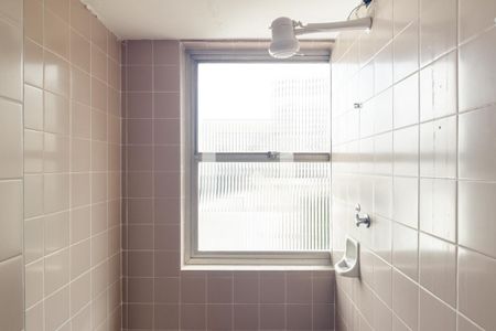 Apartamento à venda com 260m², 4 quartos e 3 vagasBanheiro de Serviço