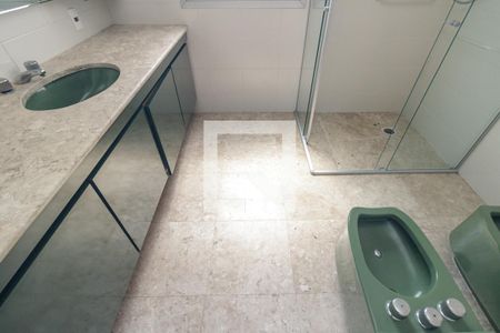 Apartamento à venda com 260m², 4 quartos e 3 vagasBanheiro 1 - Suíte