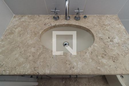 Apartamento à venda com 260m², 4 quartos e 3 vagasBanheiro 2