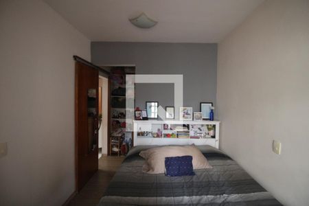 Casa à venda com 321m², 10 quartos e 5 vagasQuarto