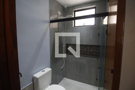 Casa à venda com 321m², 10 quartos e 5 vagasBanheiro 3