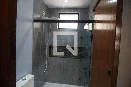 Casa à venda com 321m², 10 quartos e 5 vagasBanheiro 3