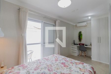 Casa de condomínio à venda com 150m², 3 quartos e 4 vagasSuíte 2