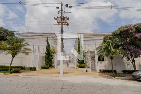 Casa de condomínio à venda com 150m², 3 quartos e 4 vagasFachada