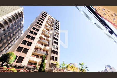 Apartamento à venda com 92m², 3 quartos e 1 vaga Apartamento à venda com 92m², 3 quartos e 1 vagaFachada