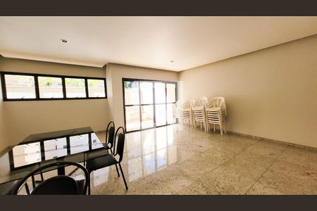 Apartamento à venda com 92m², 3 quartos e 1 vaga Apartamento à venda com 92m², 3 quartos e 1 vagaÁrea comum - Salão de festas