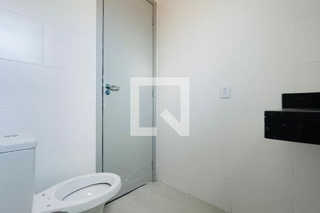 Apartamento à venda com 51m², 2 quartos e 1 vaga Apartamento à venda com 51m², 2 quartos e 1 vagaBanheiro