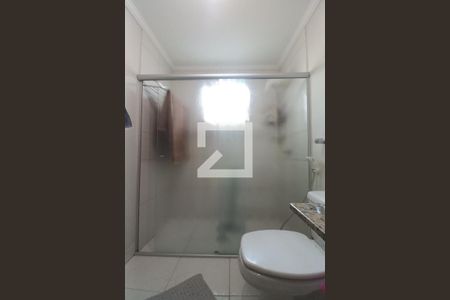 Casa à venda com 236m², 4 quartos e 3 vagasBanheiro 2