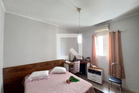 Casa à venda com 236m², 4 quartos e 3 vagasQuarto 2