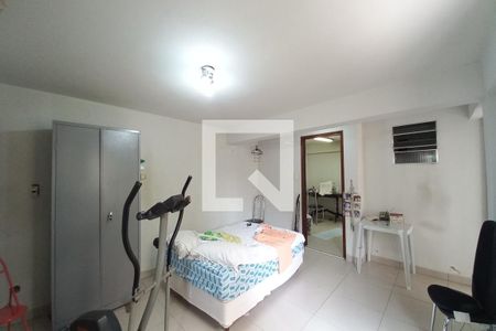 Casa à venda com 236m², 4 quartos e 3 vagasEdícula 1 - Quarto