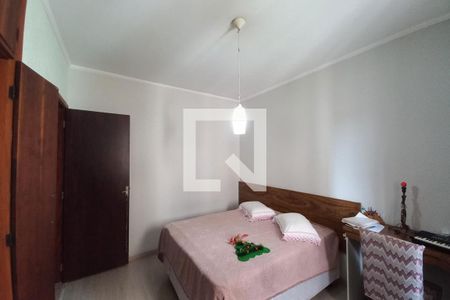 Casa à venda com 236m², 4 quartos e 3 vagasQuarto 2