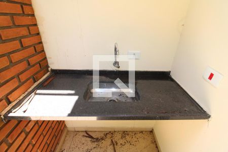 Casa à venda com 200m², 3 quartos e 6 vagasCozinha - Quintal