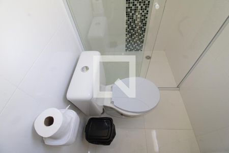 Casa à venda com 200m², 3 quartos e 6 vagasQuarto 2 - Banheiro