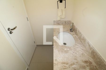 Casa à venda com 200m², 3 quartos e 6 vagasLavabo