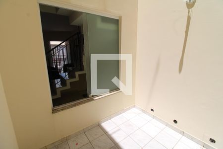 Casa à venda com 200m², 3 quartos e 6 vagasCozinha - Varanda