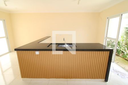 Casa à venda com 200m², 3 quartos e 6 vagasCozinha