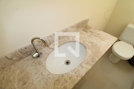 Casa à venda com 200m², 3 quartos e 6 vagasLavabo