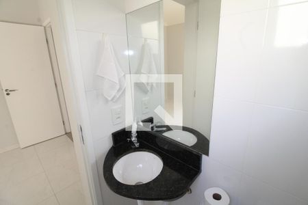 Casa à venda com 200m², 3 quartos e 6 vagasQuarto 2 - Banheiro