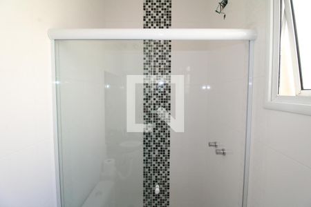 Casa à venda com 200m², 3 quartos e 6 vagasQuarto 2 - Banheiro