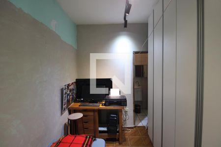 Casa à venda com 130m², 5 quartos e 2 vagasQuarto 2