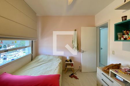 Apartamento à venda com 200m², 5 quartos e 2 vagas Apartamento à venda com 200m², 5 quartos e 2 vagasQuarto 3