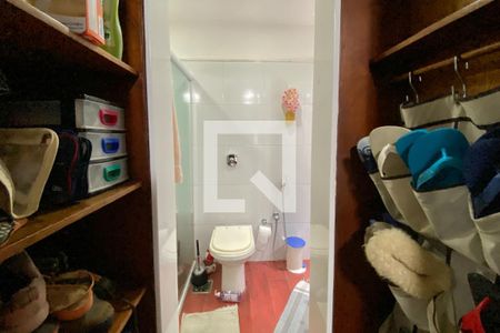 Apartamento à venda com 200m², 5 quartos e 2 vagas Apartamento à venda com 200m², 5 quartos e 2 vagasQuarto 2 - Suite