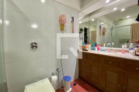 Apartamento à venda com 200m², 5 quartos e 2 vagas Apartamento à venda com 200m², 5 quartos e 2 vagasQuarto 2 - Suite