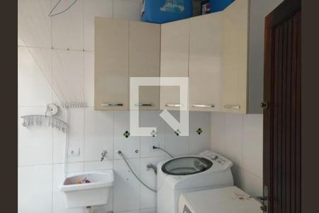 Casa à venda com 121m², 3 quartos e 3 vagas