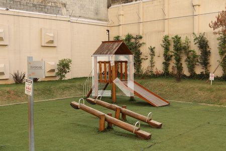 Apartamento para alugar com 42m², 2 quartos e sem vagaÁrea comum - Playground