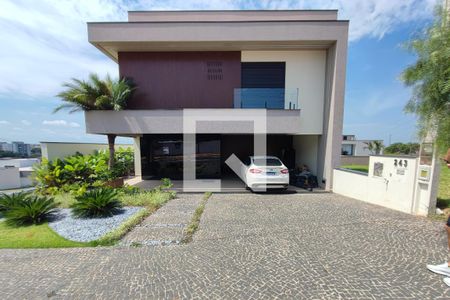 Casa de condomínio à venda com 290m², 3 quartos e 4 vagasPLACA INSTALADA NA FACHADA