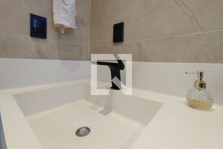 Casa de condomínio à venda com 290m², 3 quartos e 4 vagasBanheiro Suíte