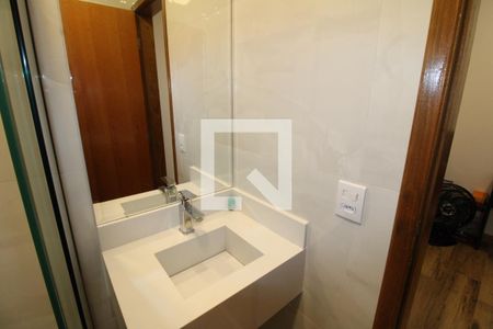 Casa à venda com 165m², 3 quartos e 3 vagasQuarto 3- Banheiro