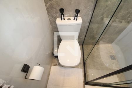 Casa à venda com 165m², 3 quartos e 3 vagasQuarto 2- Banheiro