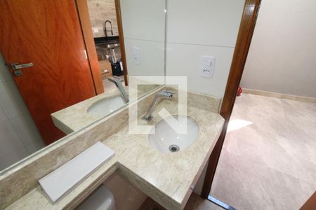 Casa à venda com 165m², 3 quartos e 3 vagasGaragem - Banheiro