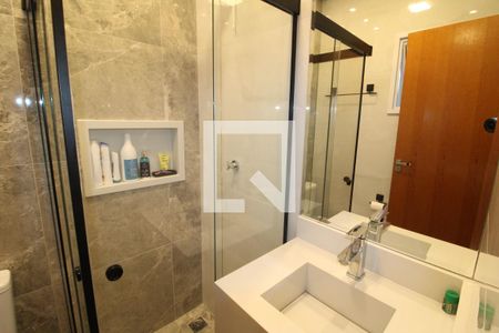 Casa à venda com 165m², 3 quartos e 3 vagasQuarto 3 - Banheiro