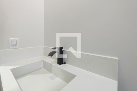 Casa de condomínio à venda com 274m², 3 quartos e 4 vagas Casa de condomínio à venda com 274m², 3 quartos e 4 vagasBanheiro Suíte 2