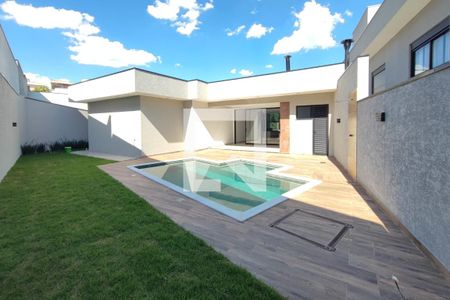 Casa de condomínio à venda com 274m², 3 quartos e 4 vagas Casa de condomínio à venda com 274m², 3 quartos e 4 vagasQuintal - Piscina