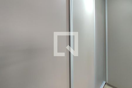 Casa de condomínio à venda com 274m², 3 quartos e 4 vagas Casa de condomínio à venda com 274m², 3 quartos e 4 vagasCloset Suíte 2